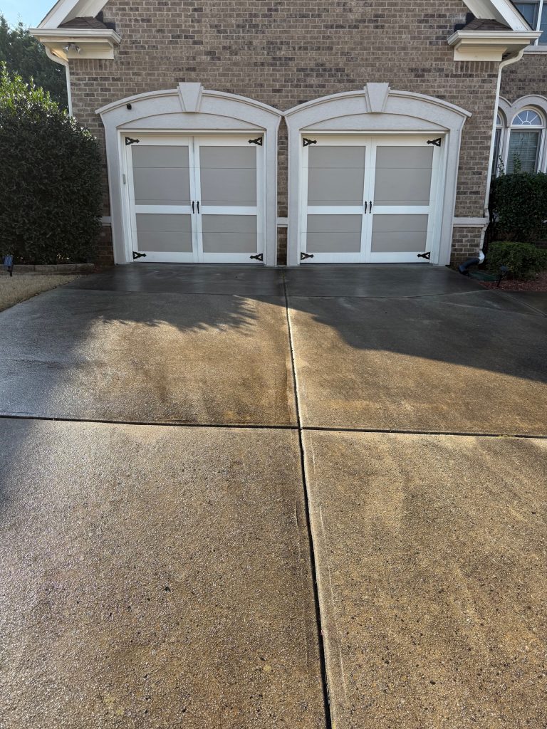 Driveway cleaning Buford 1